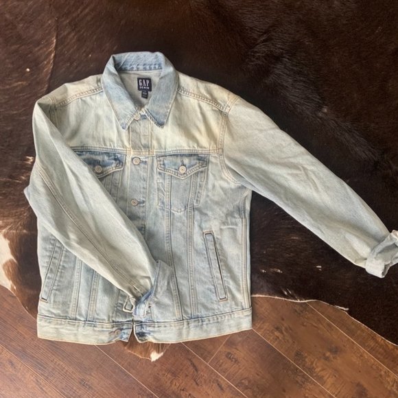 Gap Jean Jacket - Picture 1 of 3